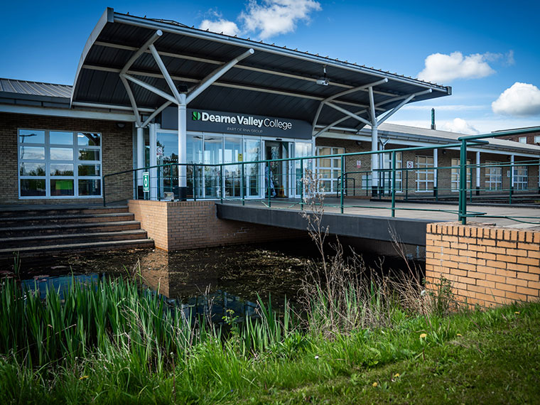 Dearne Valley College - Front of building